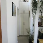The Orange House 아파트