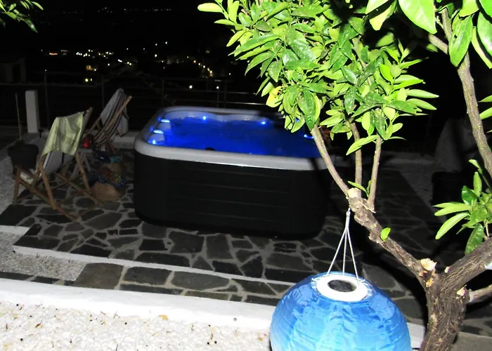 The Orange House Daire Apérion